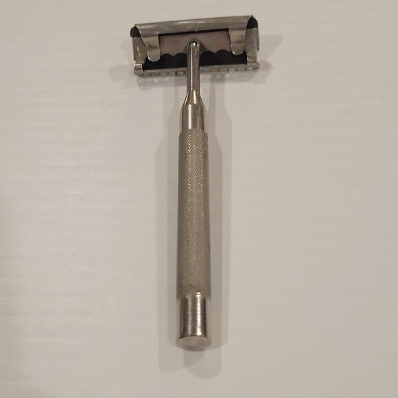 Vintage Enders Safety Razor Silver Tone with 2 blade. - Picture 8 of 12